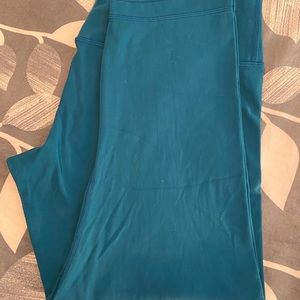 Lululemon Align Crops